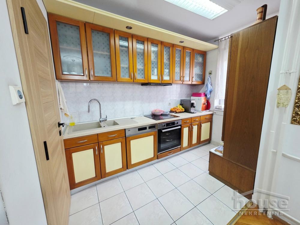 Slika 6 - Stan,NOVI SAD,CENTAR,kv: 104.00, € 250000, ID: 1066005