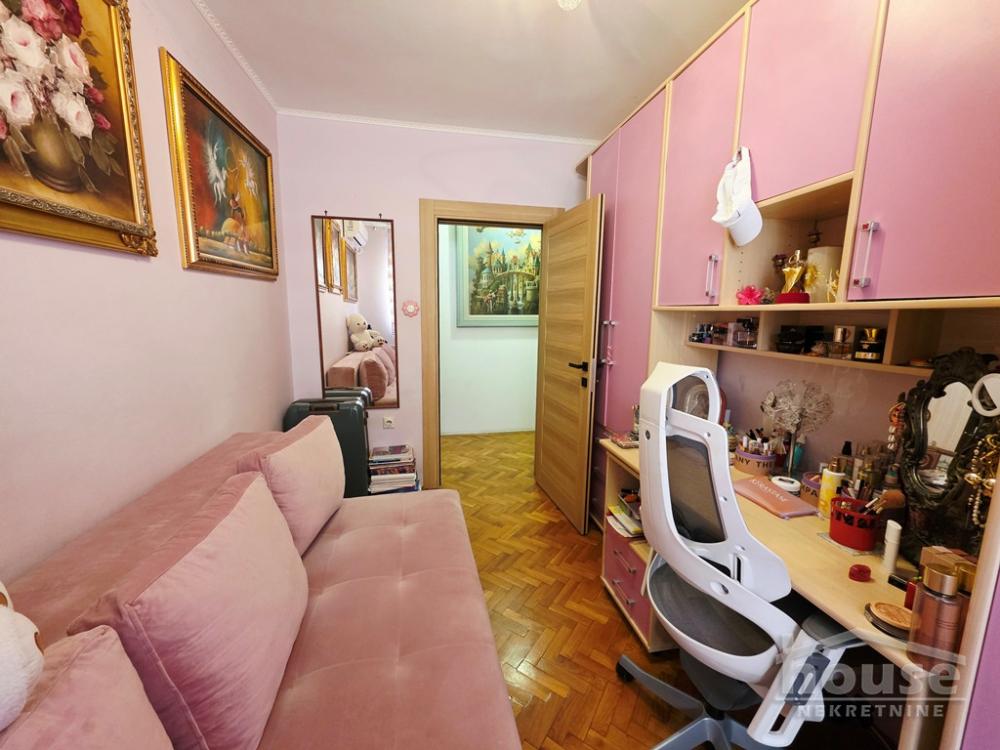 Slika 10 - Stan,NOVI SAD,CENTAR,kv: 104.00, € 250000, ID: 1066005