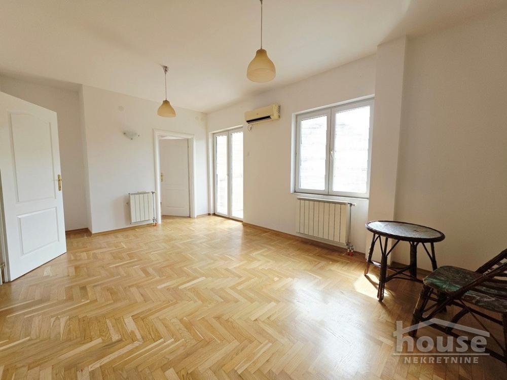 Glavna slika -Stan,NOVI SAD,BULEVAR EVROPE,kv: 43.00, € 130000, ID: 1064818