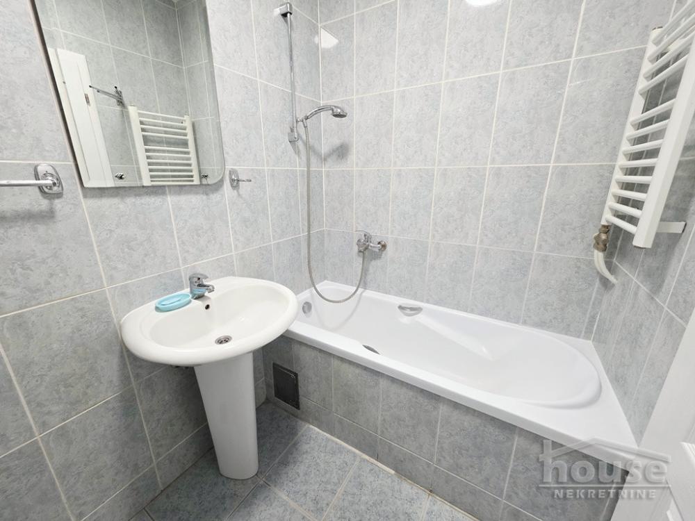 Slika 10 - Stan,NOVI SAD,BULEVAR EVROPE,kv: 43.00, € 130000, ID: 1064818