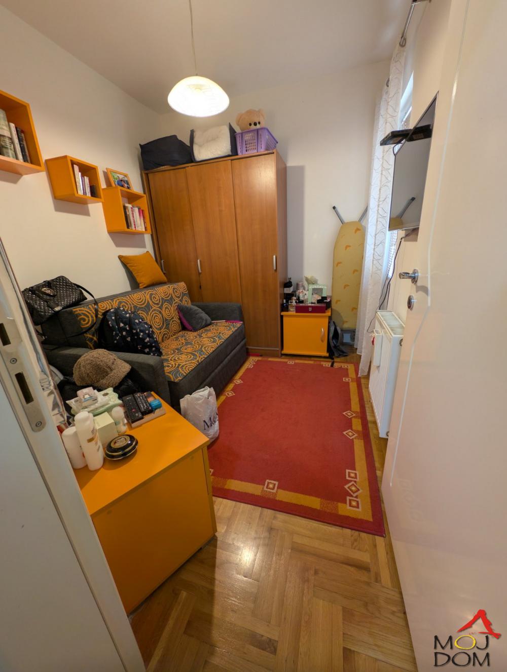 Slika 5 - Stan,NOVI SAD,KEJ,kv: 40, € 118500, ID: 1030614