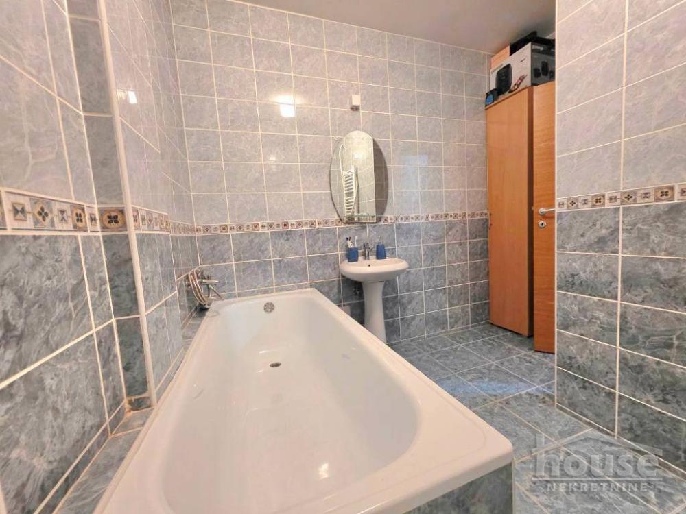 Slika 11 - Stan,NOVI SAD,NOVA DETELINARA,kv: 81.00, € 194400, ID: 1065775