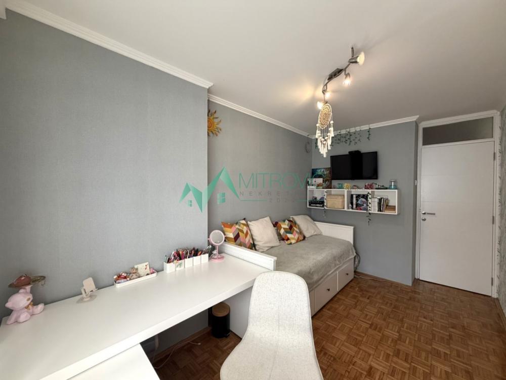Slika 11 - Narodnog fronta, kompletno opremljen stan sa dvorištem, +30m2.