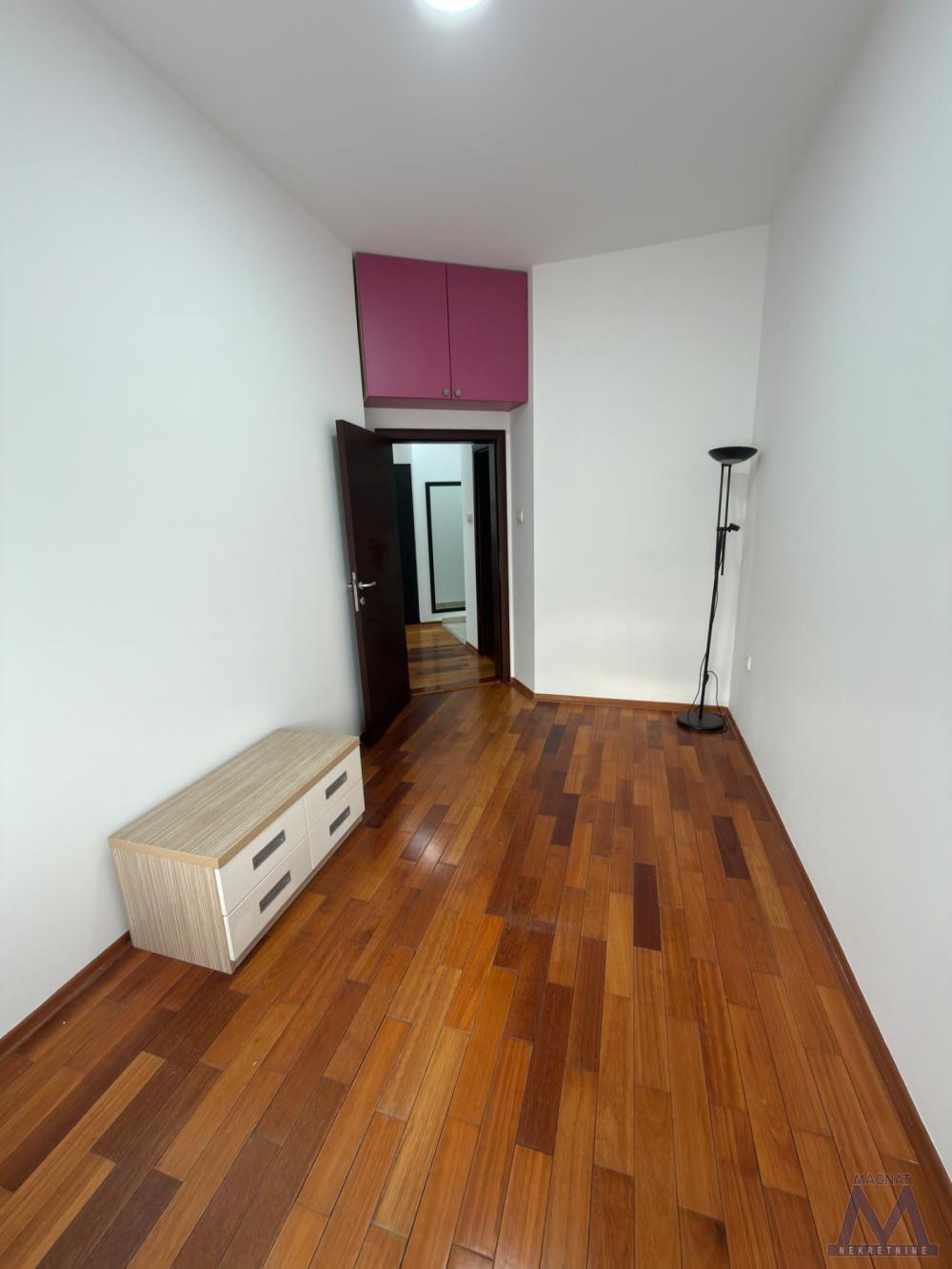 Slika 7 - Stan,NOVI SAD,BULEVAR EVROPE,kv: 67, € 179000, ID: 1019404