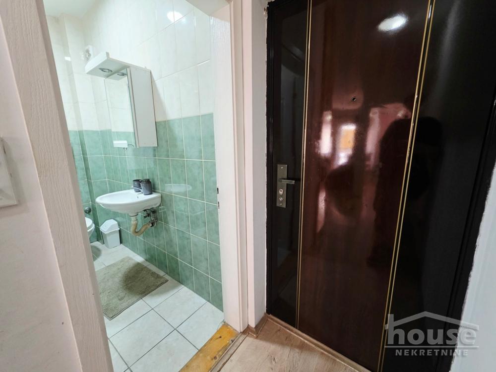 Slika 9 - Stan,NOVI SAD,GRBAVICA,kv: 36.00, € 100800, ID: 1066029
