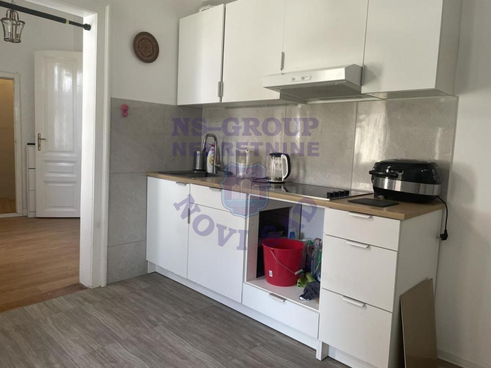 Slika 8 - Trosoban, 86m2, Podbara Novi Sad