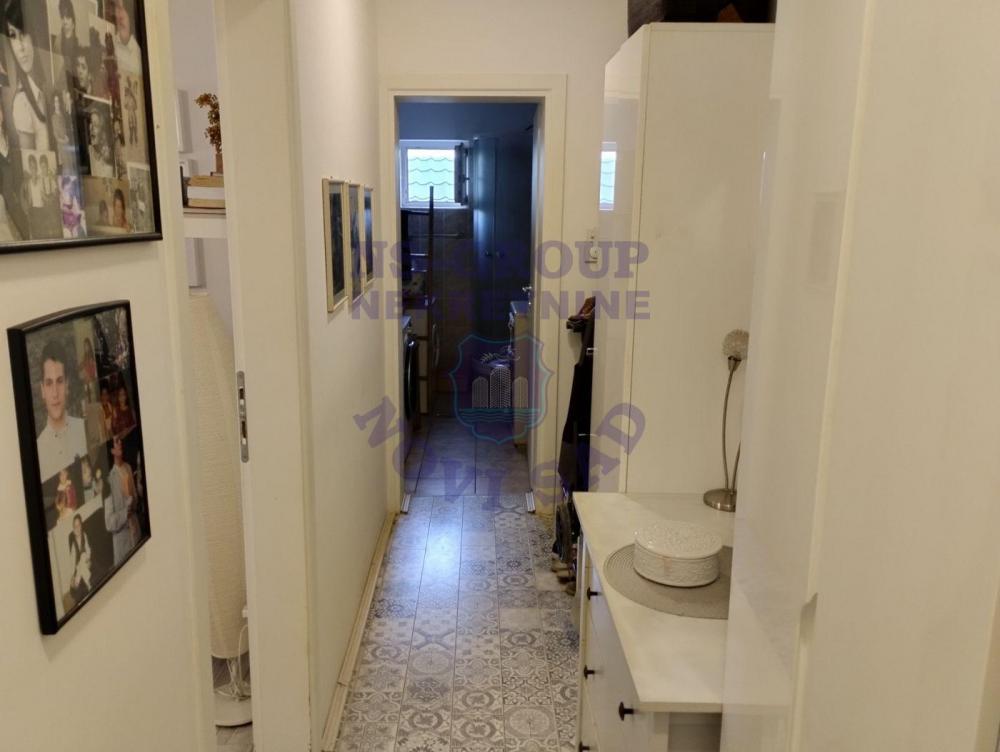 Slika 9 - Dvosoban, 57m2, Lipov gaj Novi Sad Novi Sad, sa terasom
