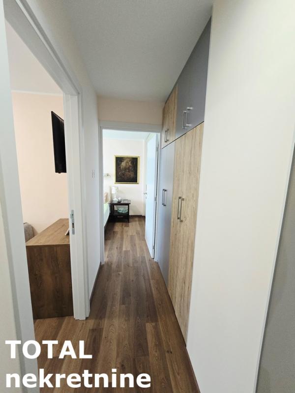 Slika 11 - Stan,NOVI SAD,BULEVAR,kv: 76.00, € 220000, ID: 1102857