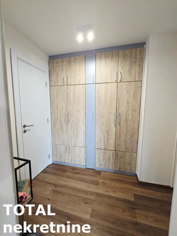 Slika 9 - Stan,NOVI SAD,BULEVAR,kv: 76.00, € 220000, ID: 1102857