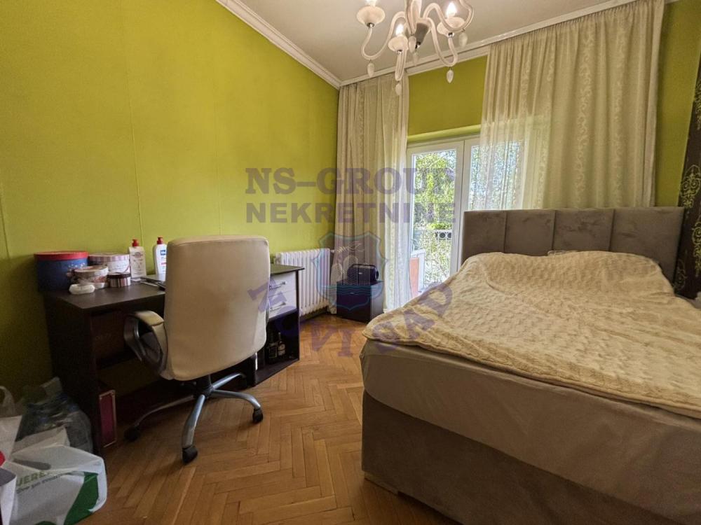Slika 6 - Četvorosoban stan kod  Spensa 104m2