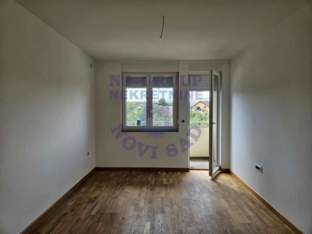 Slika 1 - 573567-Nalazi se u modernoj zgradi završenoj 2025. godine
