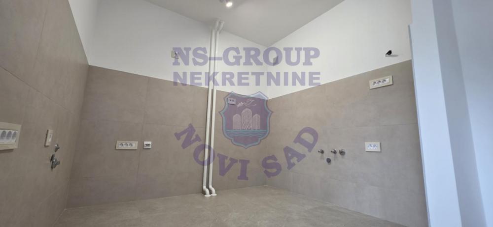 Slika 4 - 574289-Prodaje se kompletno renoviran stan na Socijalnom