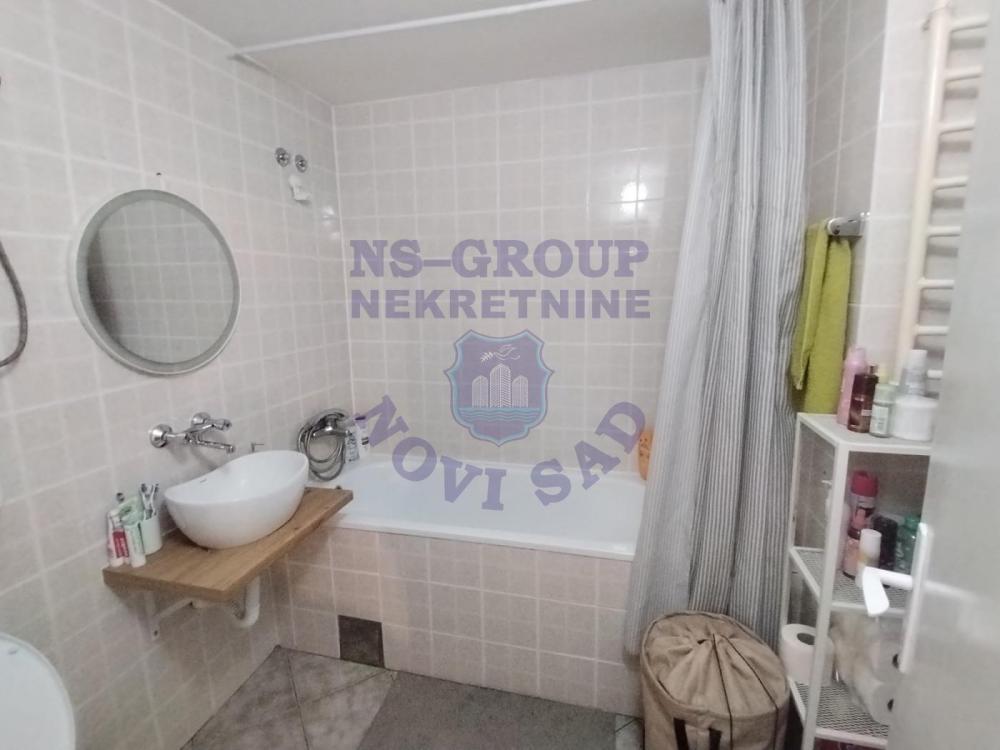 Slika 8 - Odličan dvoiposoban stan na Novom Naselju!