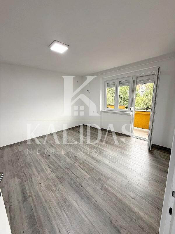 Glavna slika -Stan,NOVI SAD,SATELIT,kv: 31, € 99900, ID: 1008879