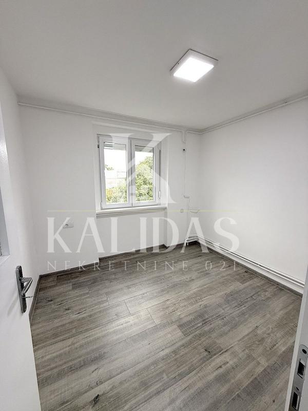 Slika 3 - Stan,NOVI SAD,SATELIT,kv: 31, € 99900, ID: 1008879