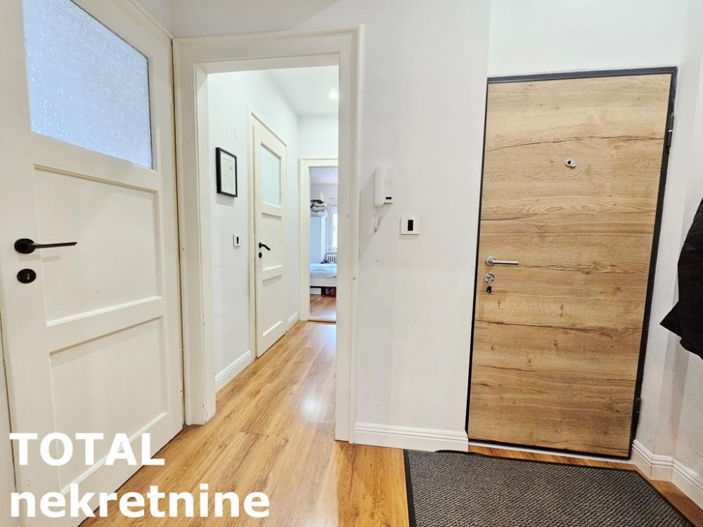 Slika 10 - Stan,NOVI SAD,CENTAR,kv: 86.00, € 260000, ID: 1099733