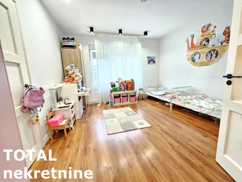 Slika 8 - Stan,NOVI SAD,CENTAR,kv: 86.00, € 260000, ID: 1099733