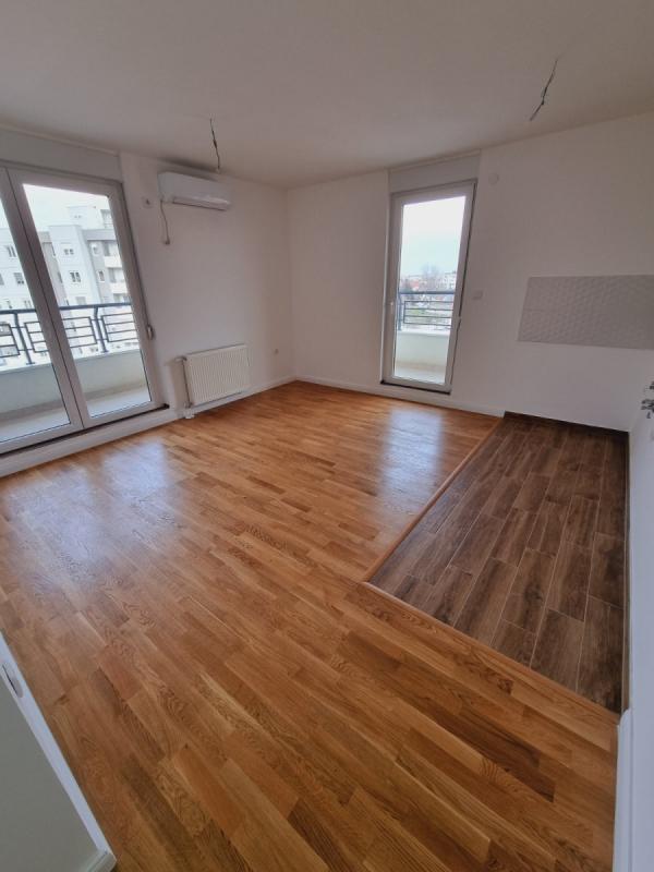 Slika 1 - Stan,NOVI SAD,NOVI BULEVAR,kv: 63.00, € 166900, ID: 1059325