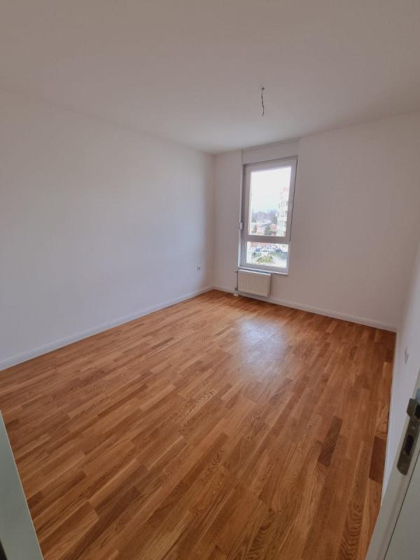 Slika 9 - Stan,NOVI SAD,NOVI BULEVAR,kv: 63.00, € 166900, ID: 1059325
