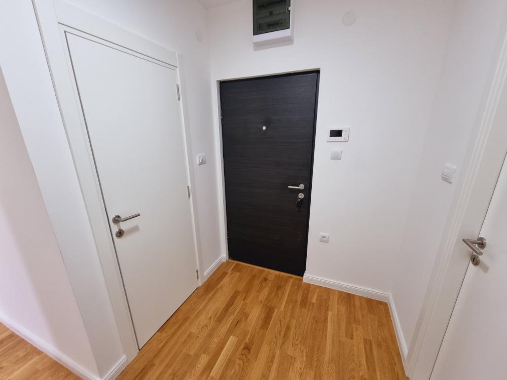 Slika 5 - Stan,NOVI SAD,NOVI BULEVAR,kv: 63.00, € 166900, ID: 1059325