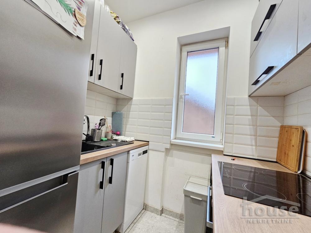 Slika 8 - Stan,NOVI SAD,CENTAR,kv: 86.00, € 260000, ID: 1062885