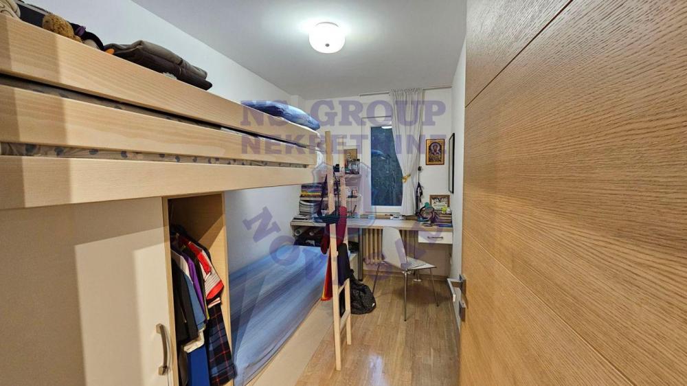 Slika 4 - Četvorosoban, 94m2, Novo naselje Novi Sad, sa terasom, ima lift