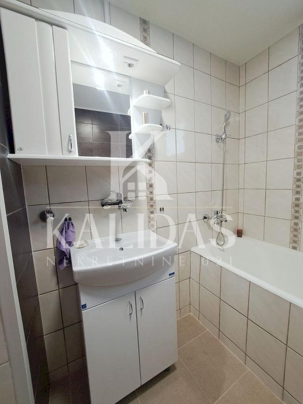 Slika 8 - Stan,NOVI SAD,BULEVAR,kv: 37, € 123600, ID: 1008881