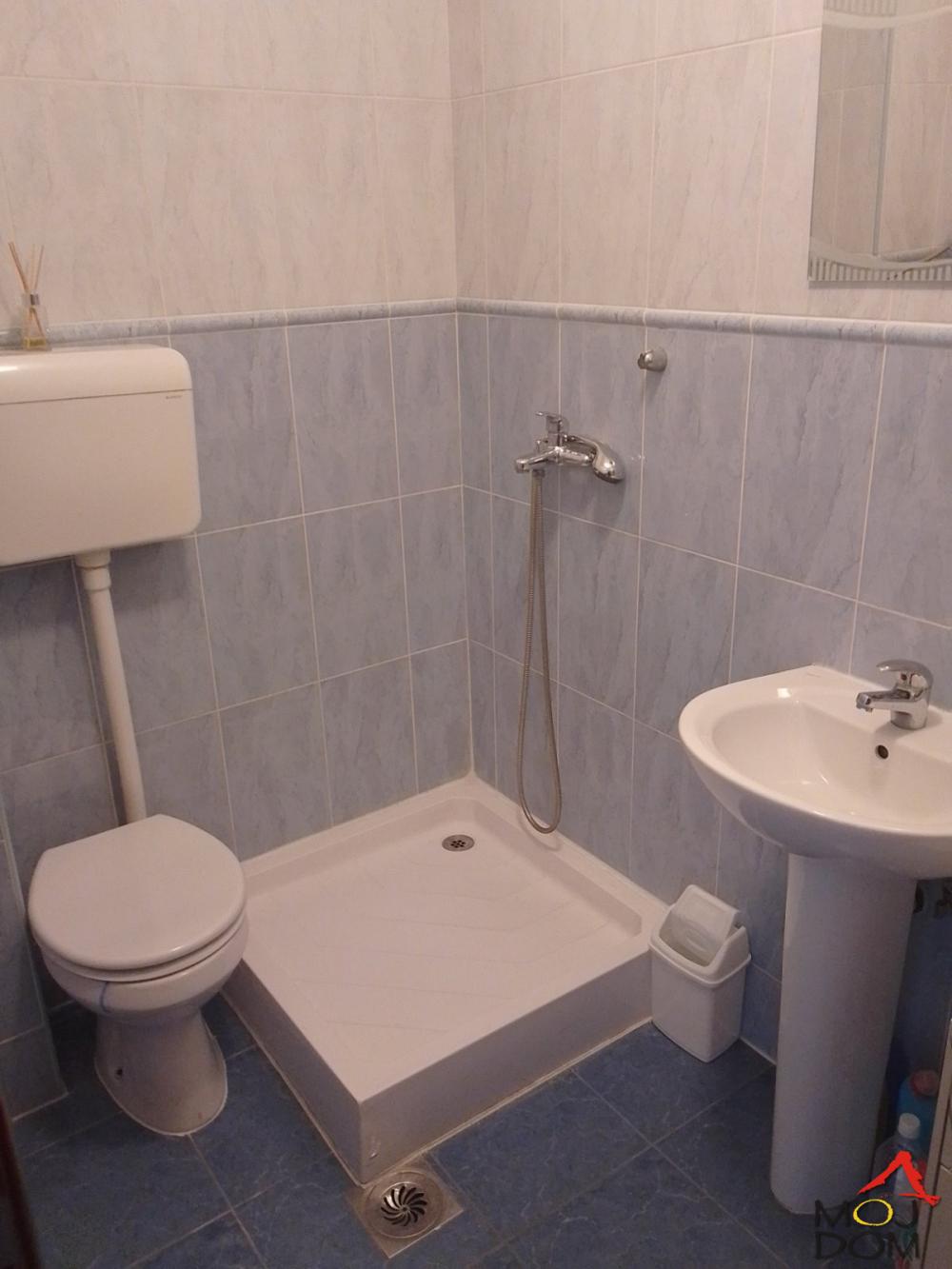 Slika 4 - Stan,NOVI SAD,BULEVAR,kv: 28, € 112270, ID: 1032496