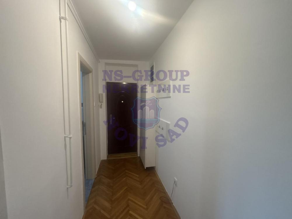 Slika 5 - Odlican dvosoban stan na potezu Cara Dusana!