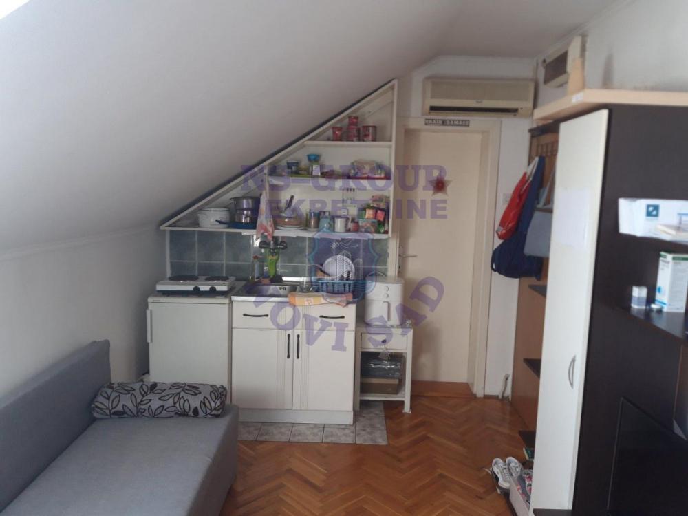 Glavna slika -Prodaja stana, 15m2, Bulevar oslobođenja Novi Sad, ima lift