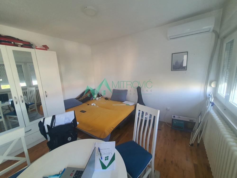 Slika 3 - Odlična garsonjera na Banatiću, HITNA PRODAJA! 
