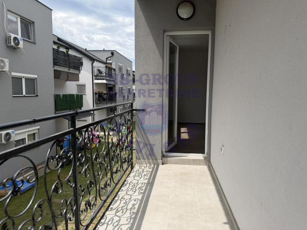 Slika 7 - Troiposoban, 68m2, Adice Novi Sad, sa terasom