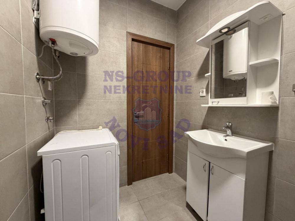 Slika 8 - Troiposoban, 68m2, Adice Novi Sad, sa terasom