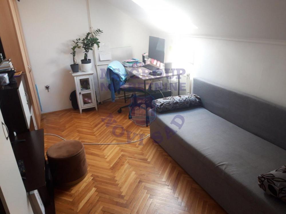 Slika 1 - Prodaja stana, 15m2, Bulevar oslobođenja Novi Sad, ima lift