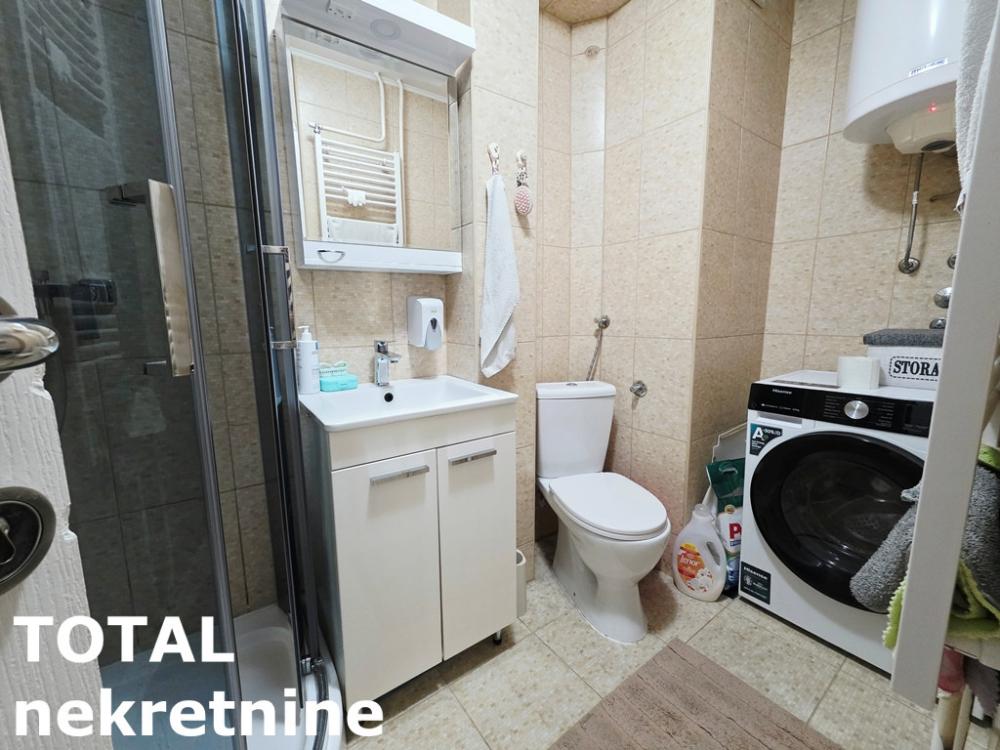 Slika 9 - Stan,NOVI SAD,DETELINARA,kv: 47.00, € 125000, ID: 1102873
