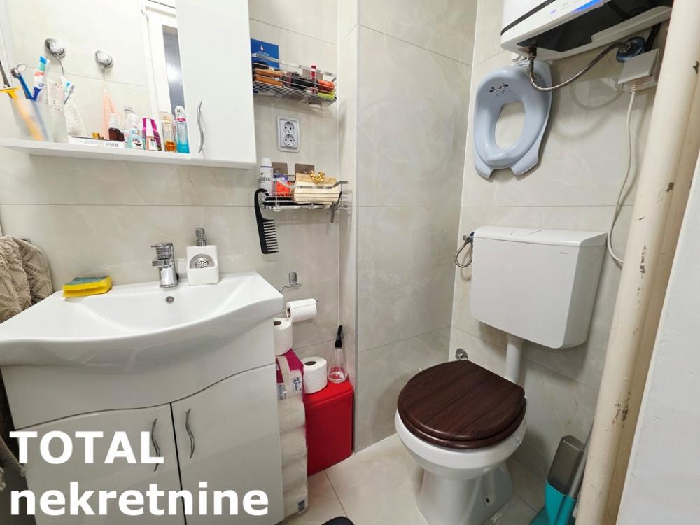 Slika 10 - Stan,NOVI SAD,DETELINARA,kv: 47.00, € 140000, ID: 1102876