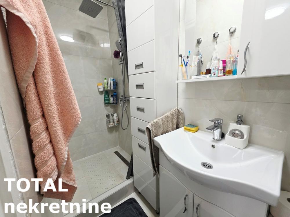 Slika 11 - Stan,NOVI SAD,DETELINARA,kv: 47.00, € 140000, ID: 1102876