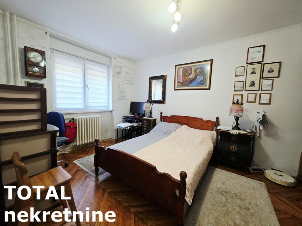 Slika 8 - Stan,NOVI SAD,DETELINARA,kv: 47.00, € 140000, ID: 1102876