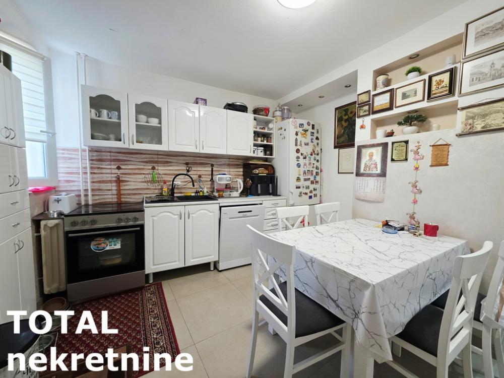 Slika 4 - Stan,NOVI SAD,DETELINARA,kv: 47.00, € 140000, ID: 1102876