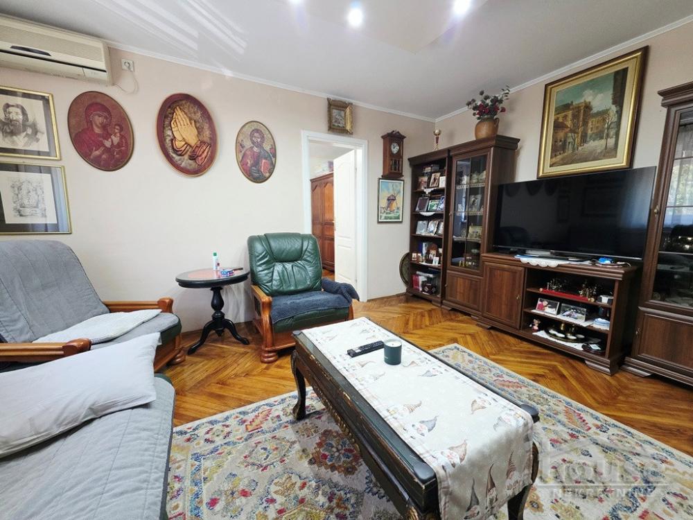 Slika 3 - Stan,NOVI SAD,DETELINARA,kv: 47.00, € 140000, ID: 1066030