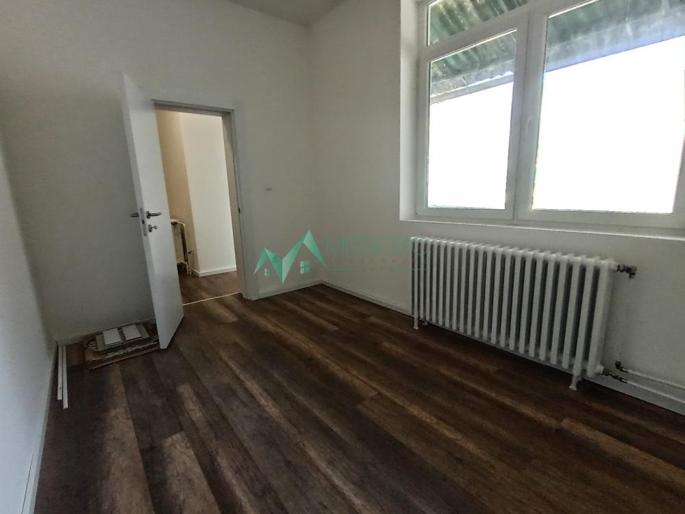 Slika 4 - Novi Sad, Petrovaradin - Trosoban stan 79m2 