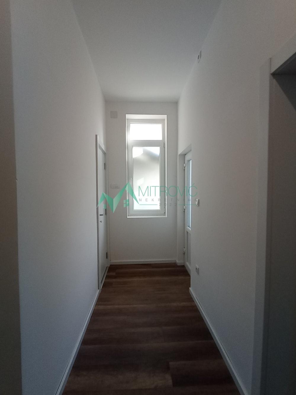 Slika 8 - Novi Sad, Petrovaradin - Trosoban stan 79m2 