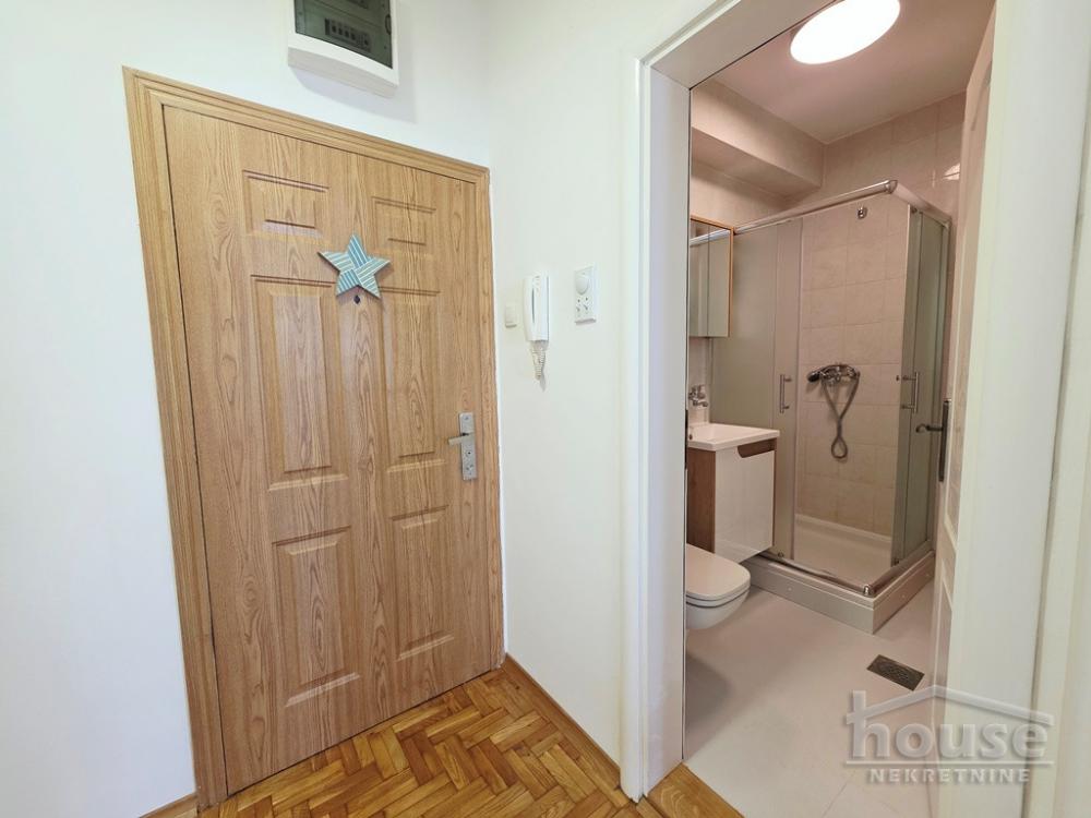 Slika 6 - Stan,NOVI SAD,BULEVAR EVROPE,kv: 26.00, € 86410, ID: 1066002