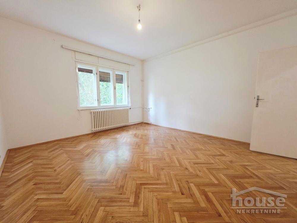 Slika 10 - Stan,NOVI SAD,KEJ,kv: 68.00, € 205000, ID: 1065672