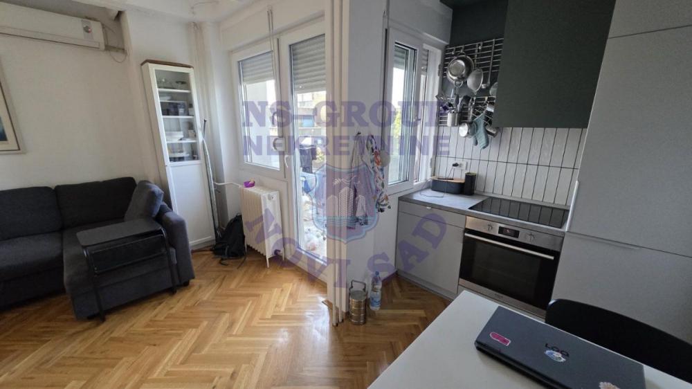 Slika 4 - Jednoiposoban, 39m2, Grbavica Novi Sad