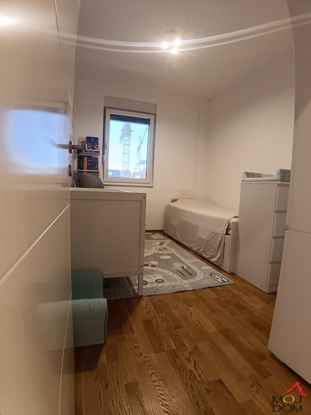 Slika 10 - Stan,NOVI SAD,PODBARA,kv: 62, € 212180, ID: 1032479