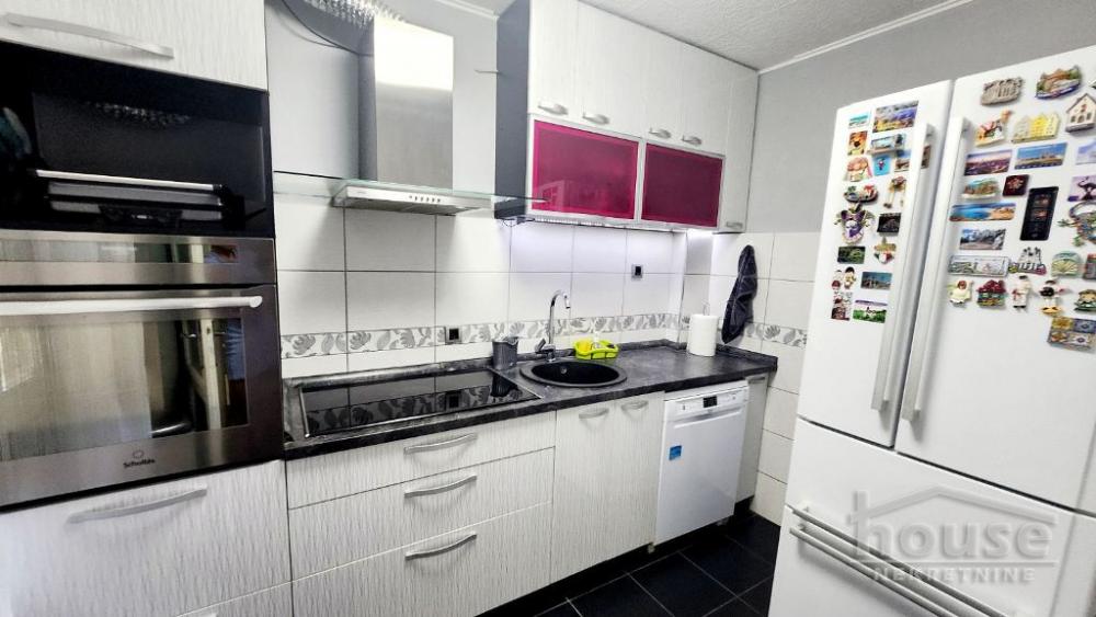 Slika 7 - Stan,NOVI SAD,LIMAN 3,kv: 89.00, € 300000, ID: 1062046