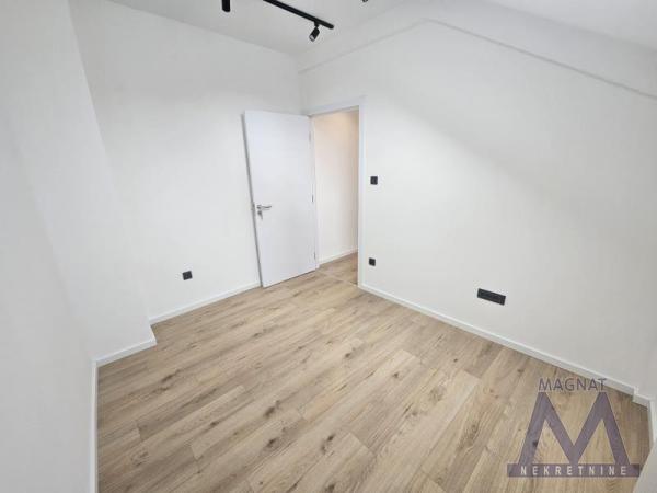 Slika 9 - Stan,NOVI SAD,CENTAR,kv: 58, € 190550, ID: 1019397
