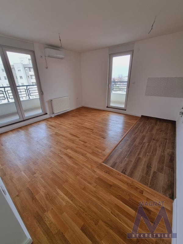 Glavna slika oglasa 44100