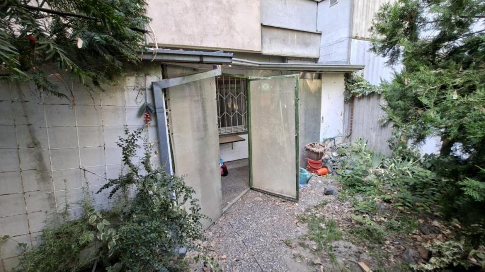 Slika 1 - Stan sa privatnim dvorištem,Liman 3
